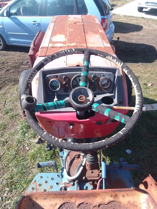 Vând tractor Fiat 445