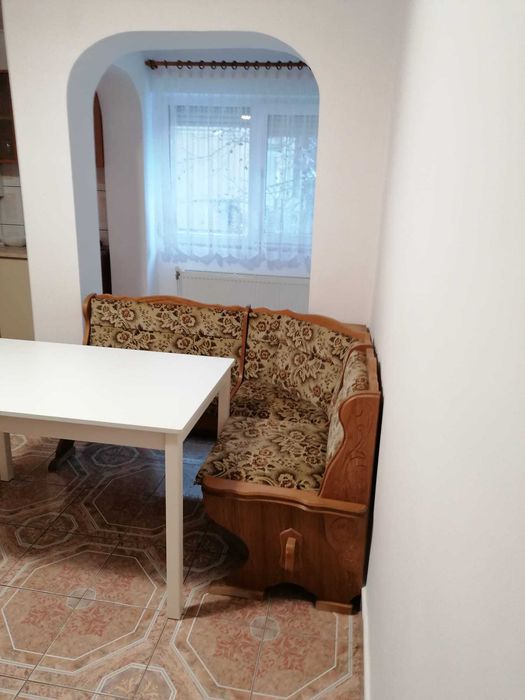 Apartament cu 2 camere de închiriat pe strada Republicii, bloc. 10