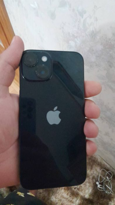 Iphone 14 arata foarte bine , merge 10/10