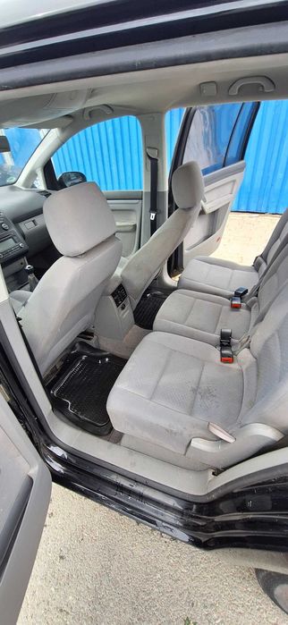 VOLKSWAGEN Touran 2006 — imagine 4