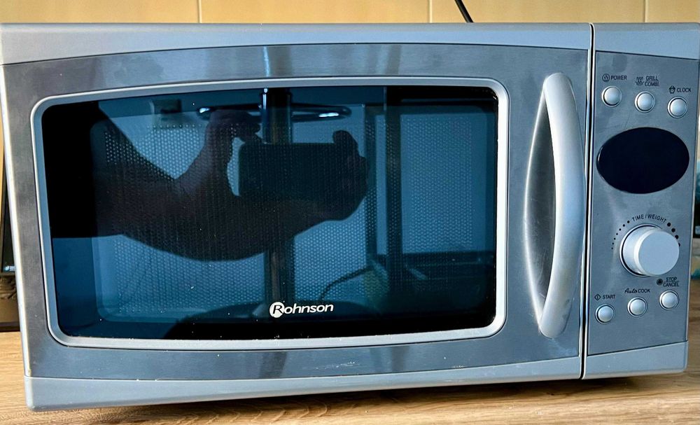 Cuptor cu microunde rohson