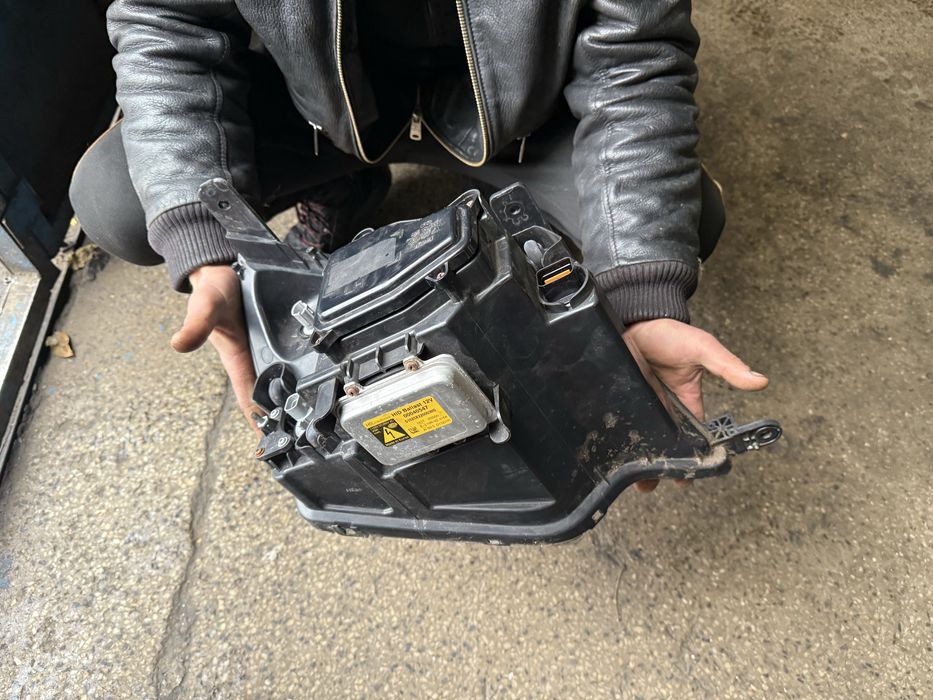 Фар за Opel antara xenon