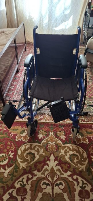 Инвалидная коляска