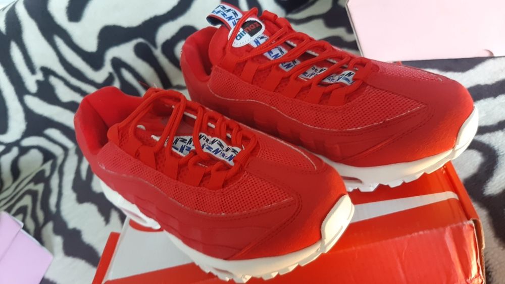 Продам женскую обувь