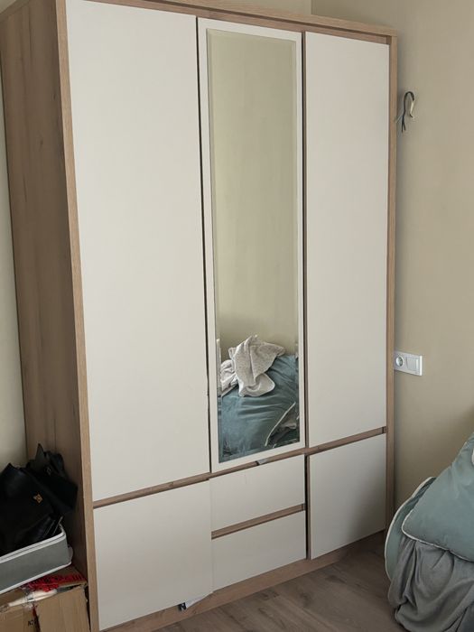 Спальный гарнитур