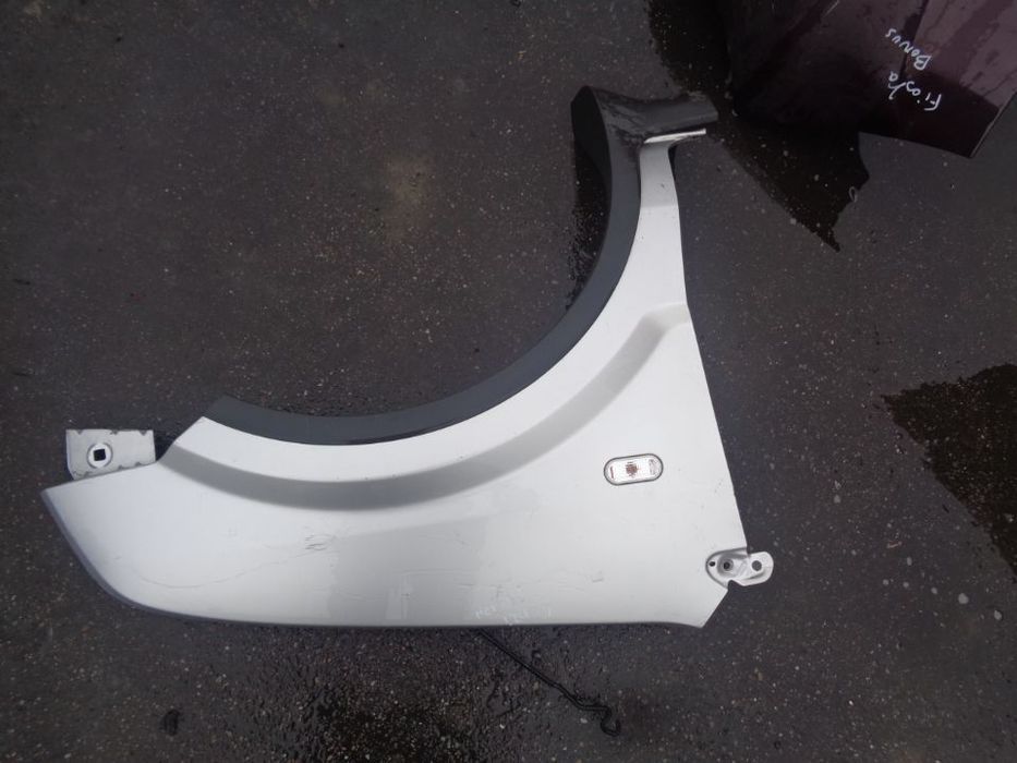 Vand Aripa Fata Dreapta Ford Fusion din 2009 fara rugini fara lovituri