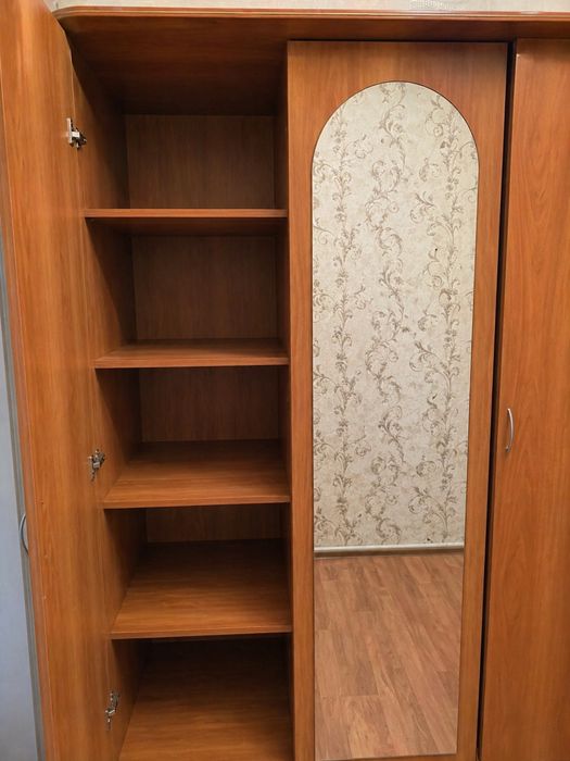 Продам шкаф в хорошем состоянии