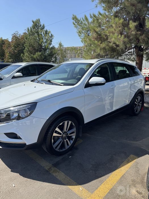 Продается Lada Vesta cross