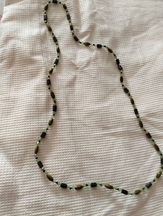 Продам бижутерию.