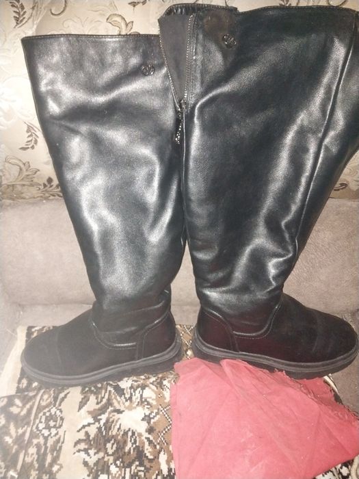 Продам зимние сапоги