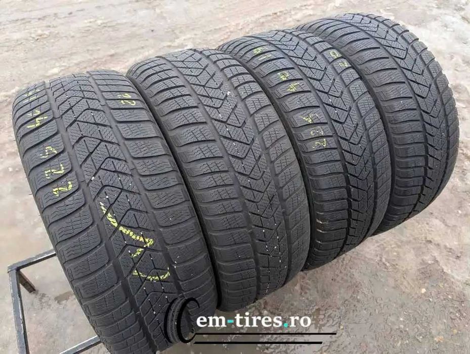 SET 4 Anvelope Iarna 225/40 R19 PIRELLI Sottozero 3 93H