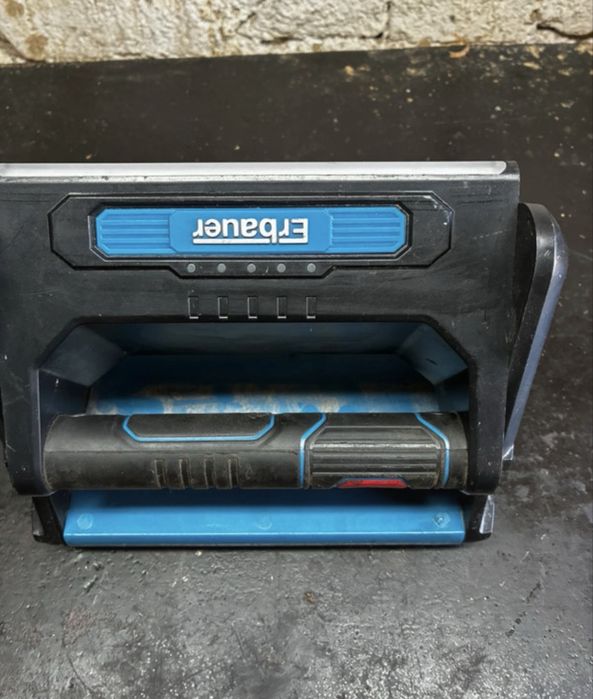Lanterna erbauer cu acumulator