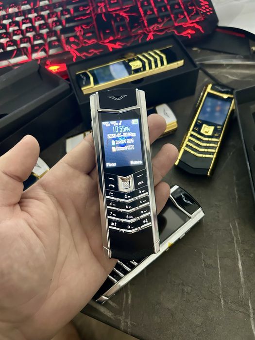 Telefon Mobil Vertu