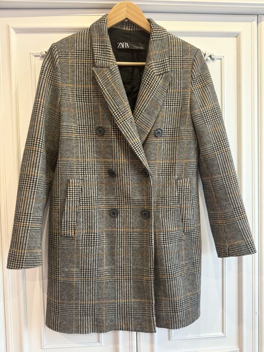 Зимно дълго сако Zara