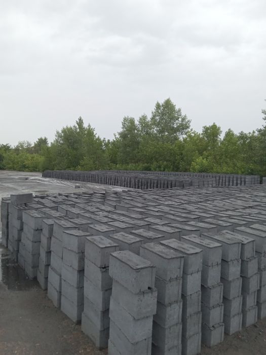 Шлакоблоки на Гавани