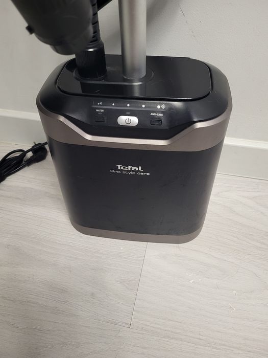 Паровой утюг новый