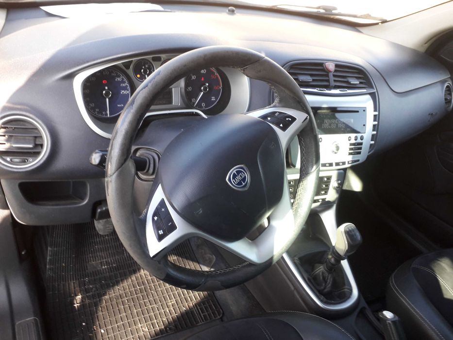 Lancia delta само на части