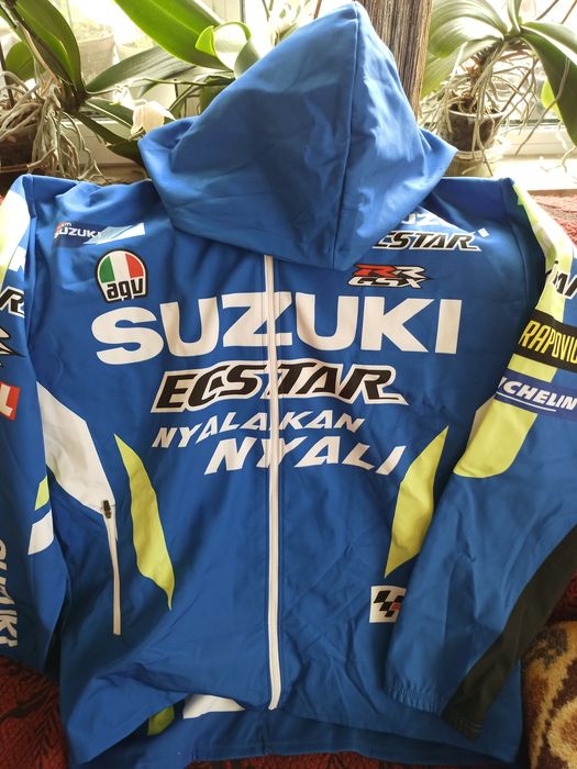 Suzuki ECSTAR Moto GP суичъри няколко модела и ветровка с качулка!