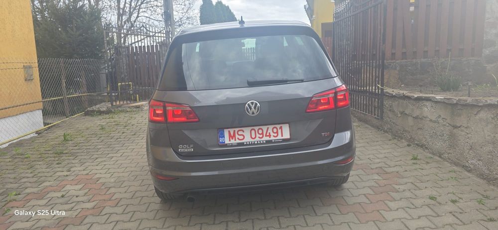 Vând Golf VII Sportvan