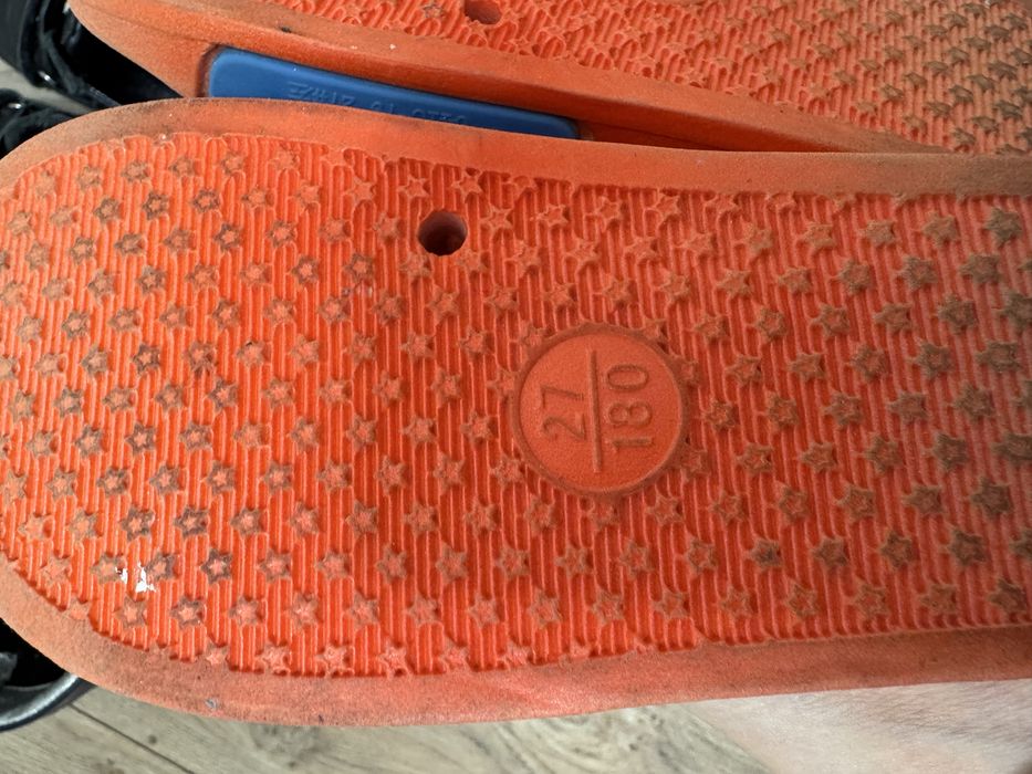 Продам обувь на девочку р 26-27