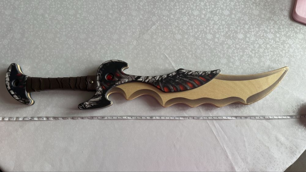 Декоративный меч / кинжал