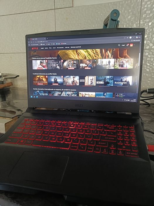 Laptop gaming katana GF66 11UE