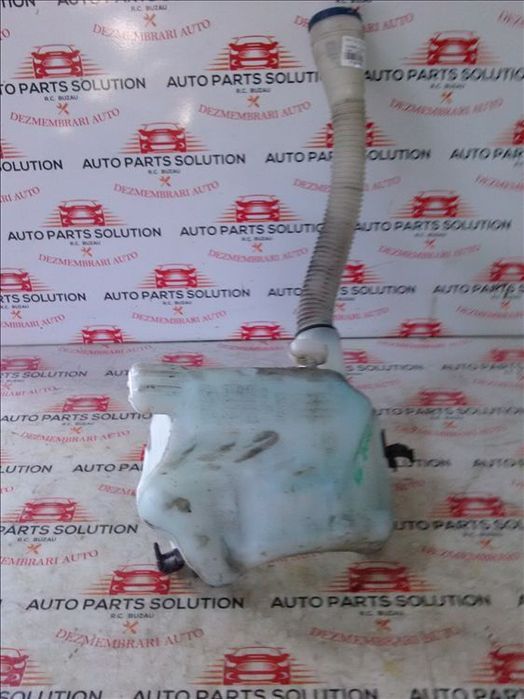 vas lichid parbriz citroen picasso an fabr. 2012