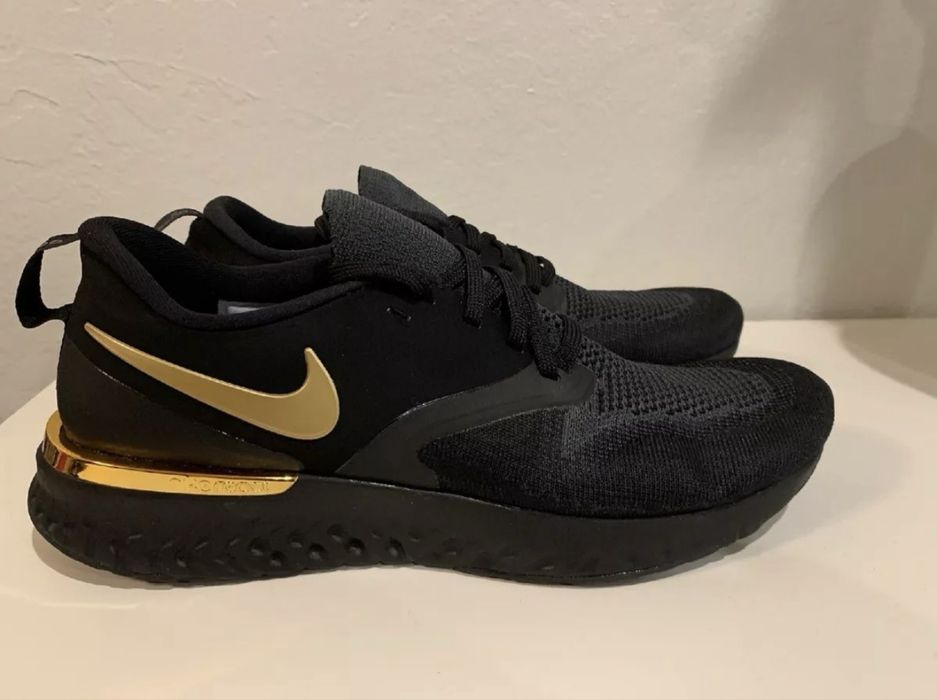 Adidasi Nike unisex 37