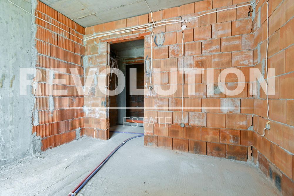 Продава се Тристаен апартамент в София, Овча купел - 98 кв.м за 1145 €/кв.м - Снимка #2