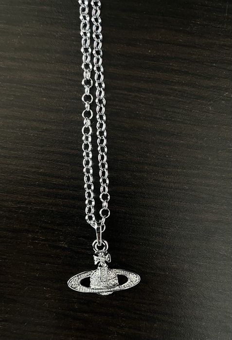 Vivienne westwood second hand si noi de vanzare • Anunturi • OLX.ro