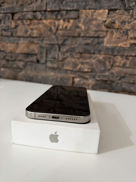 Vand iphone 16 pro max 256 gb