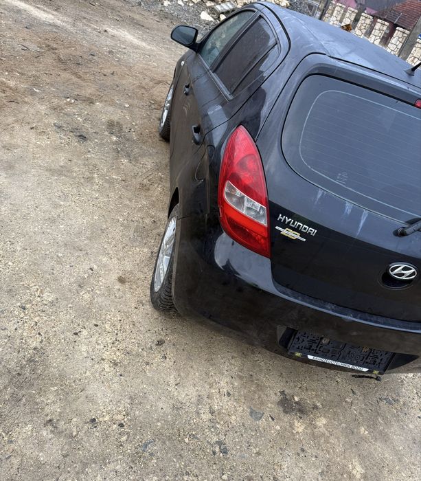 Hyundai  i20   Avariat