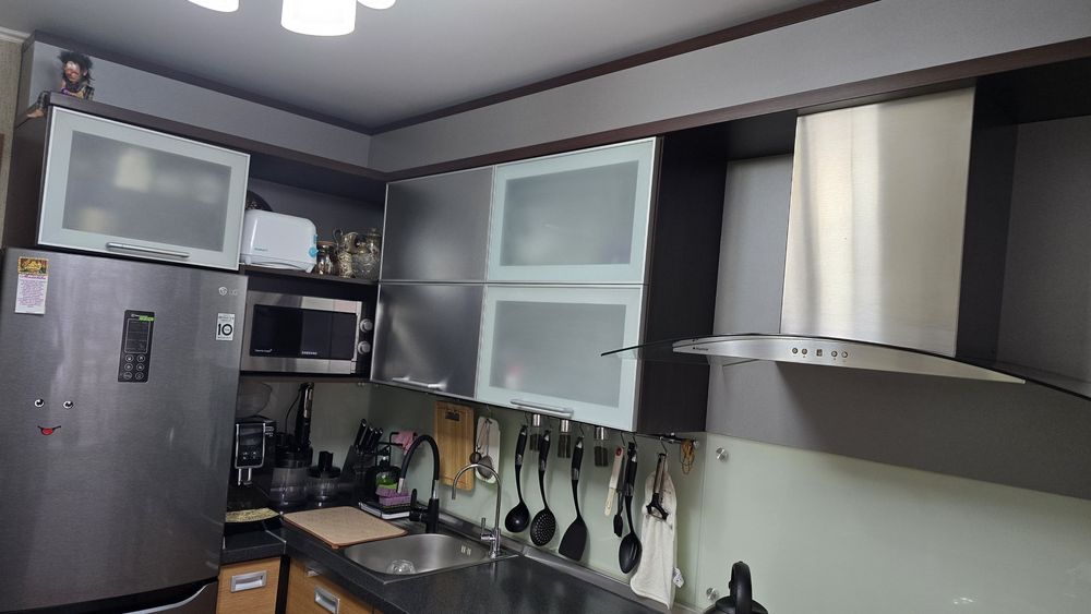 Кухонный  гарнитур