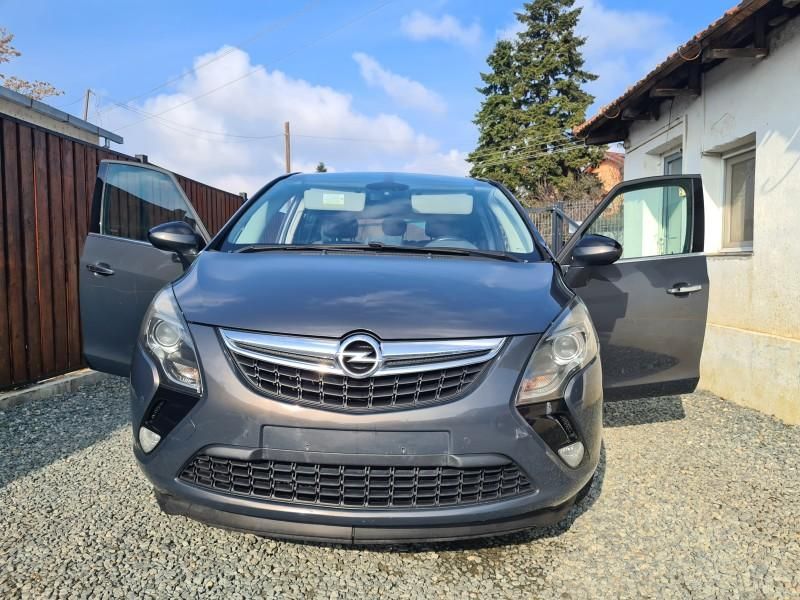 Boxa bord Opel Zafira C Tourer