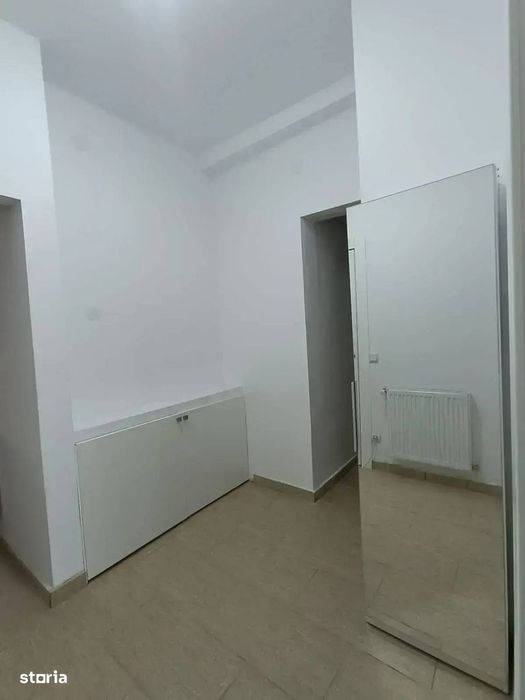 Universitate adiacent Sf. Vineri| 3 camere semimobilat