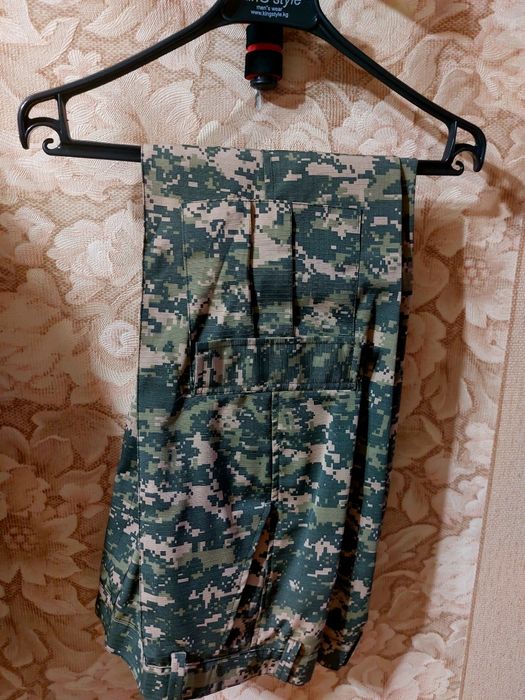 Продам  военную форму для школы