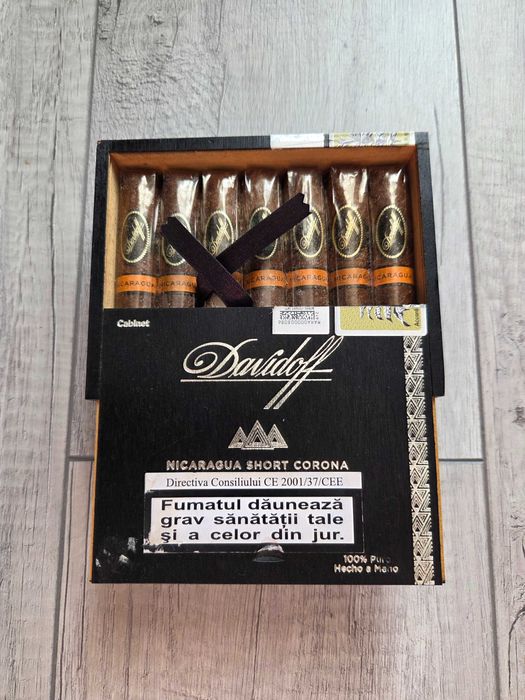 Trabucuri Davidoff Nicaragua Short Corona