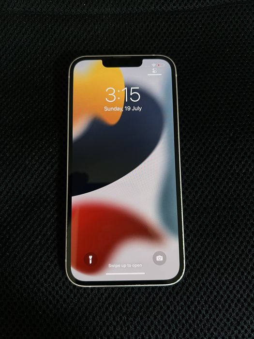 Продавам Iphone 13 256gb ( Pink )