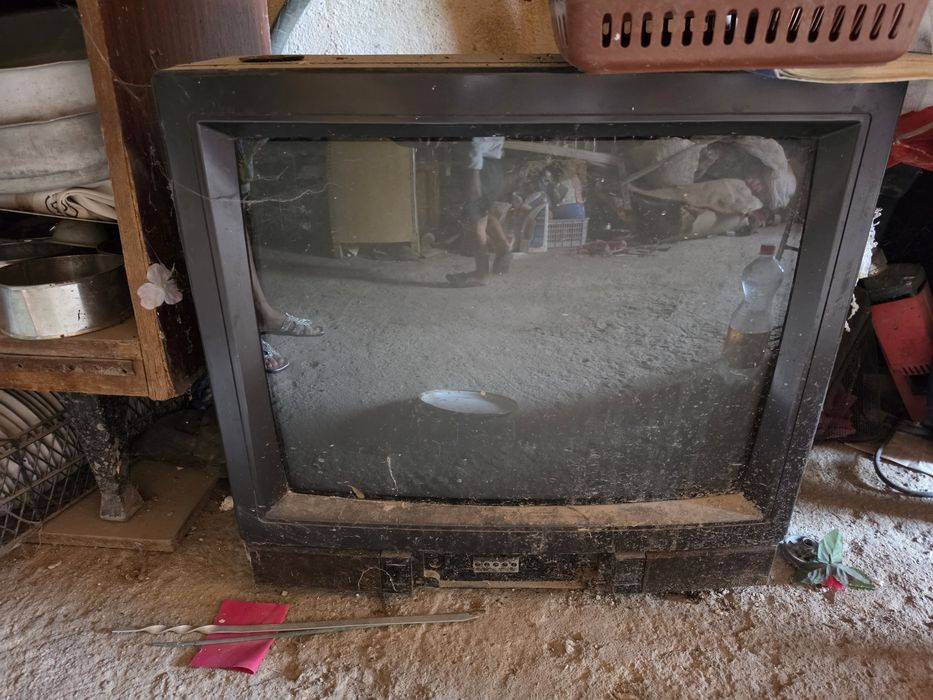 Eski televizor sotiladii