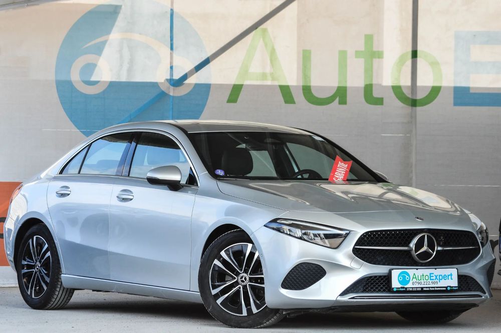 Mercedes-Benz A 180 2023 Mercedes-Benz A 180 Classe A Berlina 1.3 Benzină /TVA Deductibil