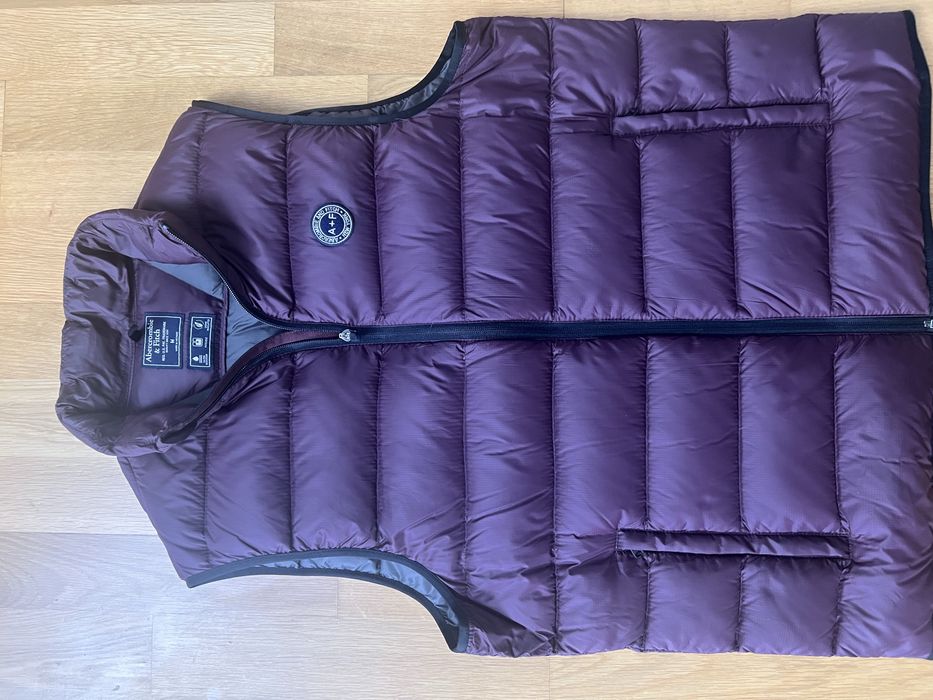 Vesta barbati puf Abercrombie & Fitch visinie marime M