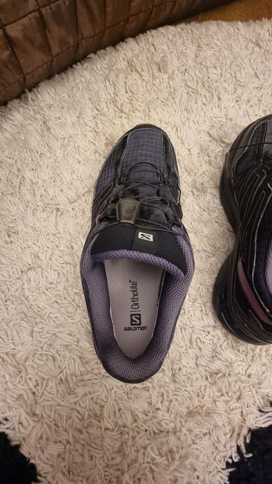 Adidasi SALOMON Goretex marimea 39 și 1/3