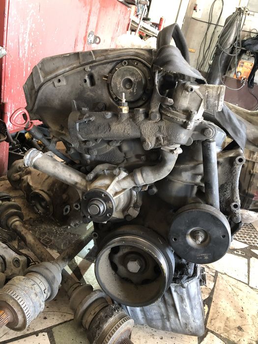 Двигатель М111 2.2