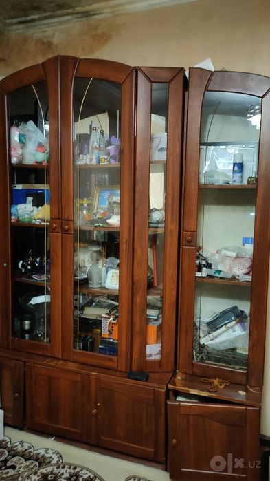 Продаётся вместительный мебельный гарнитур(стенька)