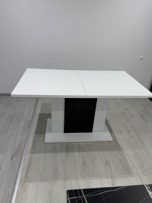 Трапезна Маса разтегателна Нова