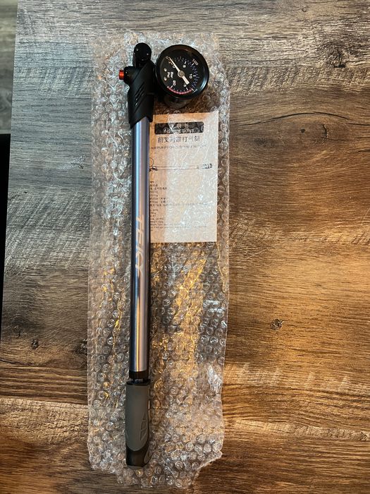 Насос для вилки велосипеда, велосипеда