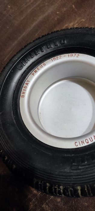 Пепелник гума пирели