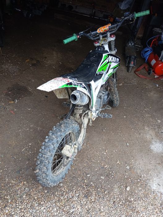 Vând sau schimb cross 125cc