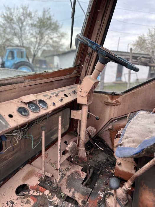 Продам трактор Т-16