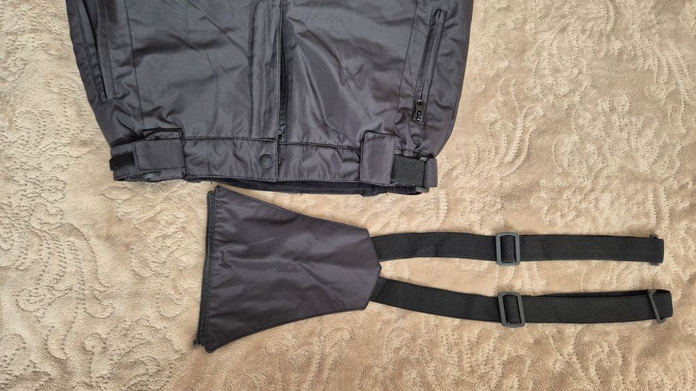 Продам новые балоневые штаны